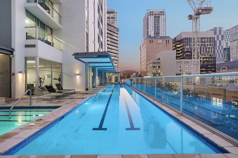 SoFun Apartment On Albert St - Accommodation Burleigh 6
