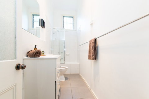 HUNTER In The Heart Of Collingwood Fitzroy - Accommodation Burleigh 6