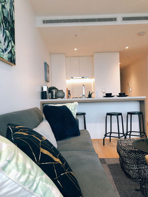FV Apartments - Accommodation Burleigh 3