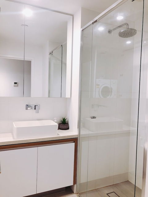 FV Apartments - Accommodation Burleigh 2