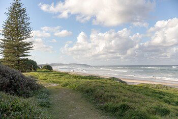 Coco Der Mer - Accommodation Burleigh 2