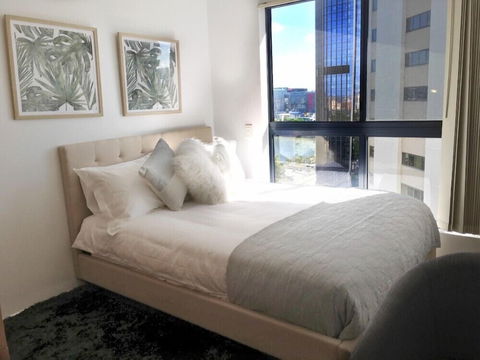 2106 Cozy Inner City Apartment - Accommodation Burleigh 1