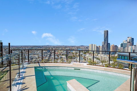 FV Dream 2 BED Apt+ Pool+ Free Parking Qfv211-16 - Accommodation Burleigh 2
