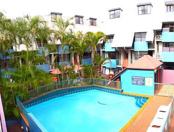 Bonapartes Serviced Apartments - Accommodation Burleigh 2