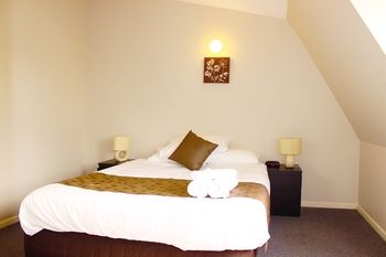 Bonapartes Serviced Apartments - Accommodation Burleigh 3