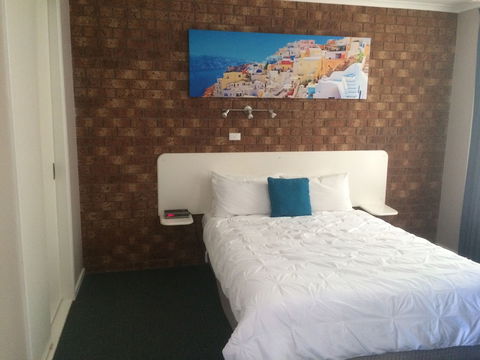 Portarlington Beach Motel - Accommodation Burleigh 5
