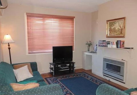 Lilly May Cottage - Accommodation Burleigh 2