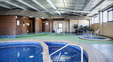 Boomerang Hotel - Accommodation Burleigh 2
