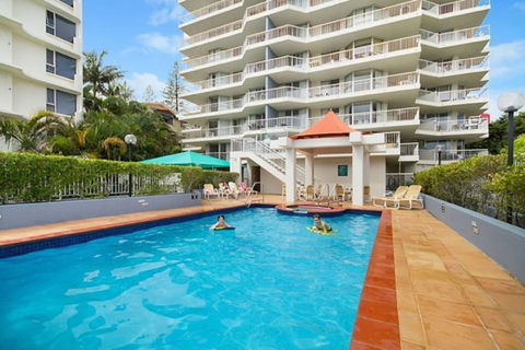 Rainbow Bay Resort - Accommodation Burleigh 2