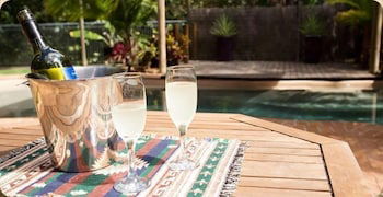 Rainforest Ranch - Accommodation Burleigh 4