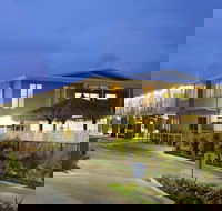The Coast Motel - Accommodation Burleigh