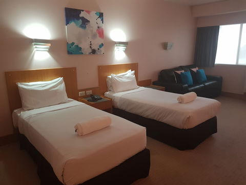 Tamwell Motel And Coffee Lounge - Accommodation Burleigh 5