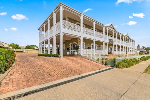 Quality Inn Ashby House Tamworth - Accommodation Burleigh 1