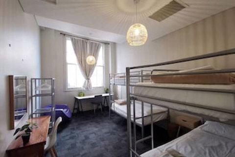 Big Hostel - Accommodation Burleigh 0