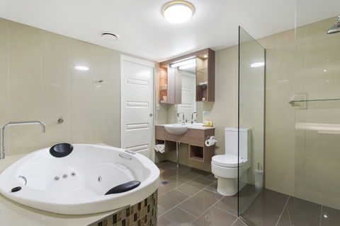 CBD Luxury Accommodation - Accommodation Burleigh 5