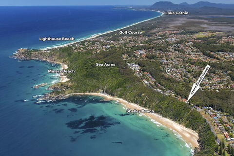 Azura Beach House B&B - Accommodation Burleigh 2