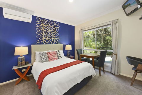 Azura Beach House B&B - Accommodation Burleigh 5