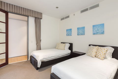 Gallery Serviced Apartments - Accommodation Burleigh 4
