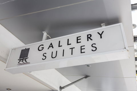 Gallery Serviced Apartments - Accommodation Burleigh 2