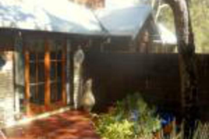 Pickering Brook WA Accommodation Burleigh