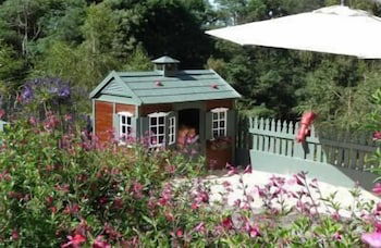 Gracehill - Accommodation Burleigh 2