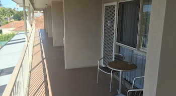 Holiday Lodge Motor Inn - Accommodation Burleigh 4