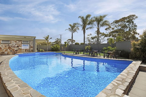 Adelaide Road Motor Lodge - Accommodation Burleigh 2