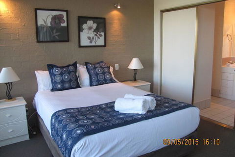 Apollo Apartments - Accommodation Burleigh 4