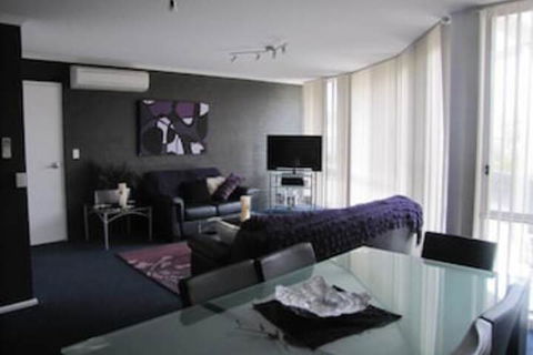 Apollo Apartments - Accommodation Burleigh 6
