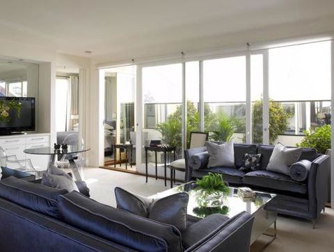 Andres Mews Luxury Serviced Apartments - Accommodation Burleigh 3
