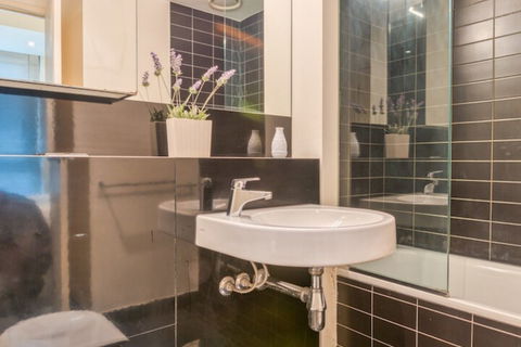 CBD Collins St. Near Southern Cross - Accommodation Burleigh 5