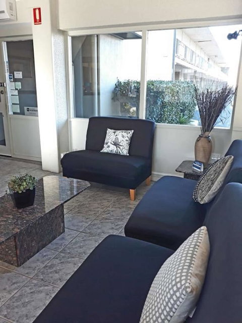 SureStay Hotel By Best Western Karinga Motel - Accommodation Burleigh 5