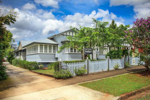 Elindale House Bed & Breakfast - Accommodation Burleigh 2