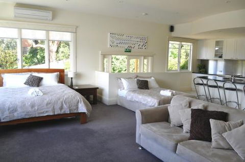 Belton Apartments - Accommodation Burleigh 5