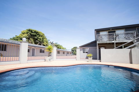 Archipelago Apartments - Accommodation Burleigh 3