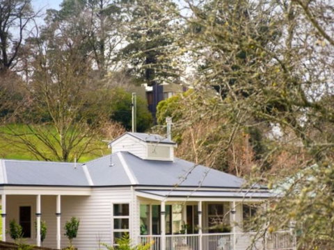 Hudson On Wombat - Accommodation Burleigh 5