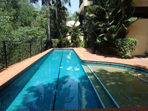 Darwin Deluxe Apartments - Accommodation Burleigh 3
