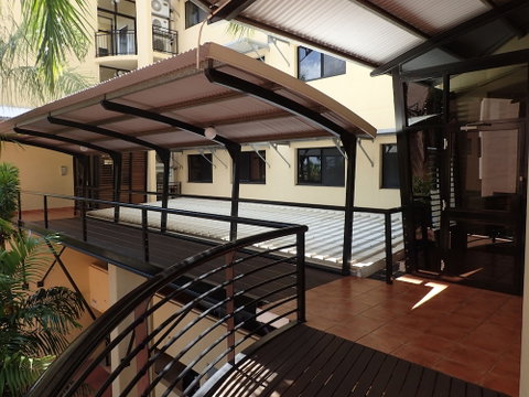 Darwin Deluxe Apartments - Accommodation Burleigh 1