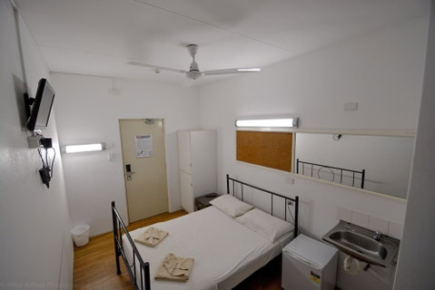 Chilli's Backpackers - Hostel - Accommodation Burleigh 6