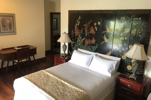 Daintree Manor Bed & Breakfast - Accommodation Burleigh 3