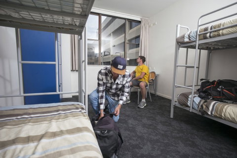 Canberra City YHA - Hostel - Accommodation Burleigh 6