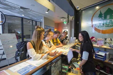 Canberra City YHA - Hostel - Accommodation Burleigh 1