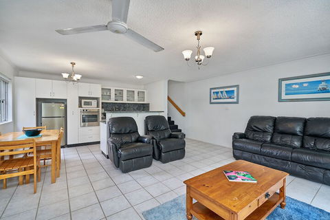 Beach Haven Apartments - Accommodation Burleigh 5