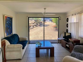 Airlie Beach Pet Friendly 3 Bedrooms - Accommodation Burleigh 0