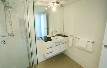 Under The Townsville Sun (694I) - Accommodation Burleigh 6
