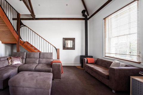 Raffless - Accommodation Burleigh 3