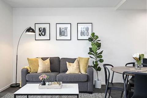 CANBERRA CHIC-Hosted By L'Abode - Accommodation Burleigh 0