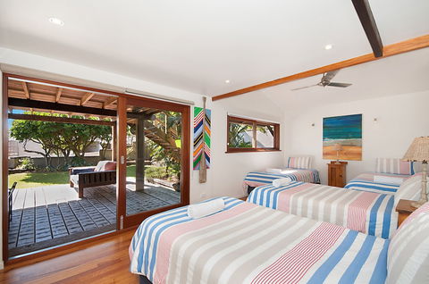 A PERFECT STAY - The Hawk At Wategos - Accommodation Burleigh 3