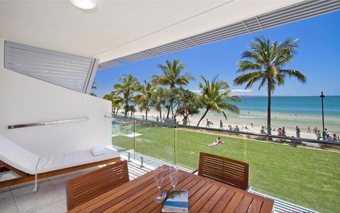 Fairshore 28 - Accommodation Burleigh 2