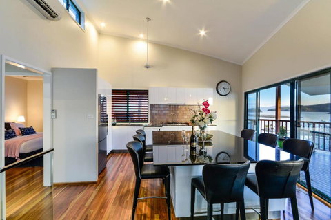 NEWLY BEAUTFULLY RENOVATED 16 The Casuarina 3 Bedroom House With 180 Degree Ocean Views - Accommodation Burleigh 5